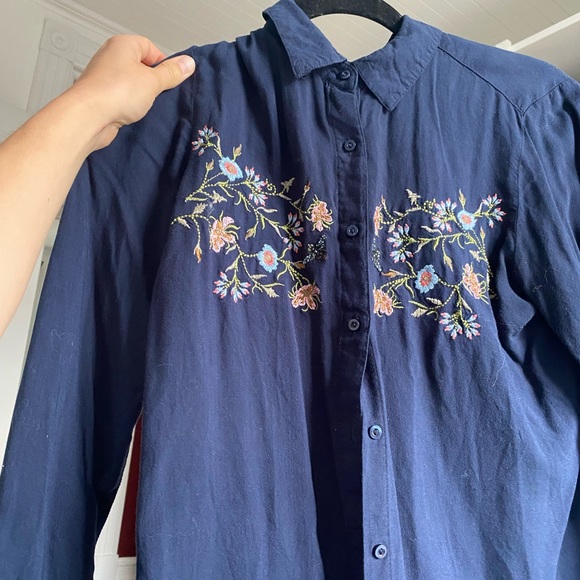 Navy blue primark blouse with embroidery - Picture 2 of 2